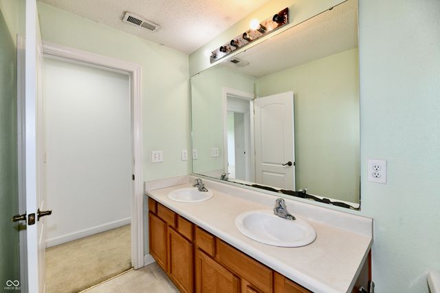 4330 Valley Trace Drive, Indianapolis, IN 46237