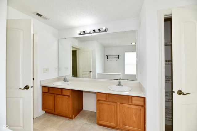 4330 Valley Trace Drive, Indianapolis, IN 46237