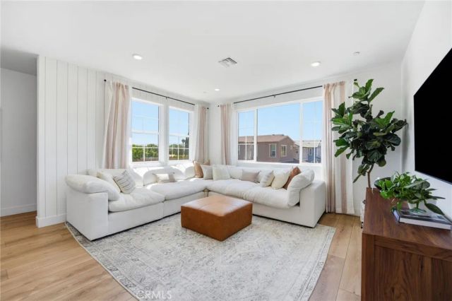 4891 Arroyo Run, Moorpark, CA 93021