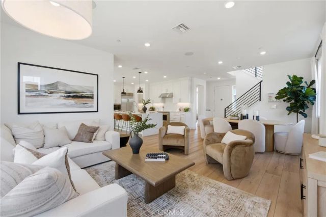 4891 Arroyo Run, Moorpark, CA 93021
