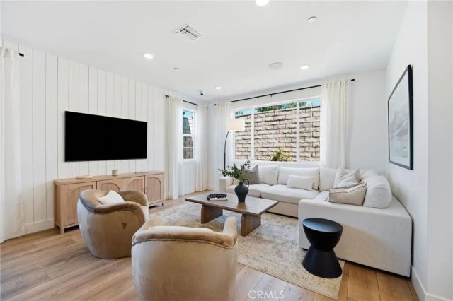 4891 Arroyo Run, Moorpark, CA 93021