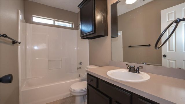 1512 Manitoba Lane, Glenn Heights, TX 75154