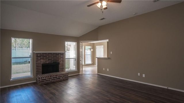 1512 Manitoba Lane, Glenn Heights, TX 75154