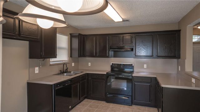 1512 Manitoba Lane, Glenn Heights, TX 75154