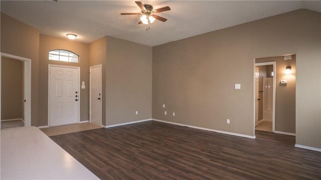 1512 Manitoba Lane, Glenn Heights, TX 75154