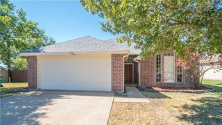 1512 Manitoba Lane, Glenn Heights, TX 75154