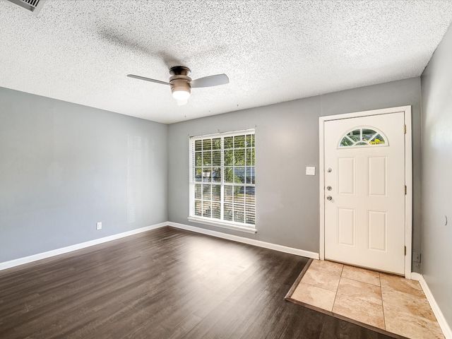 5802 Blythewood DR, Austin, TX 78745