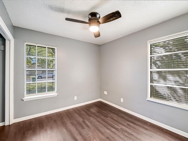 5802 Blythewood DR, Austin, TX 78745