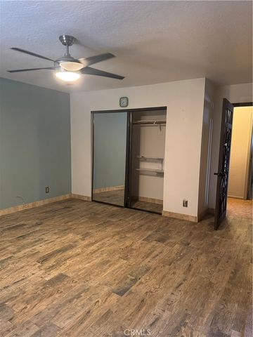 18965 Siskiyou Road, Apple Valley, CA 92307