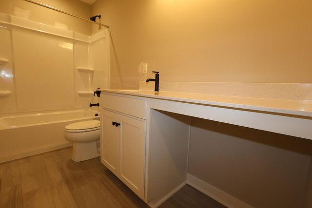 328 Royal Fern Lane, Lewis Center, OH 43035