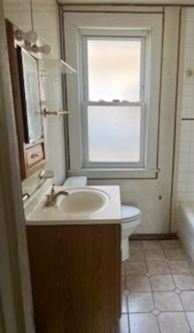 401 23rd Avenue, Bellwood, IL 60104