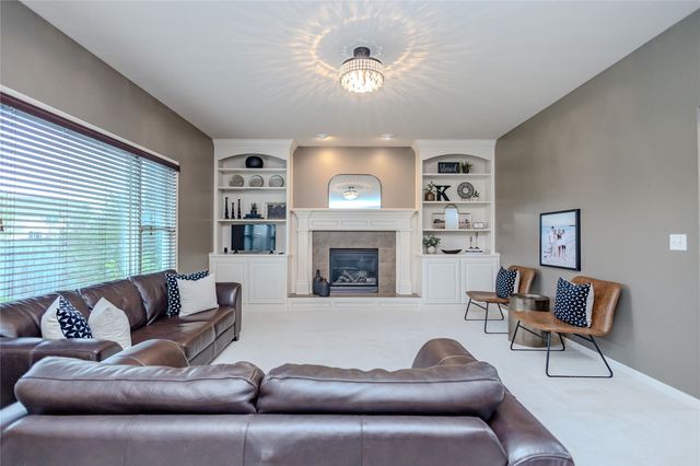 4208 SW Camden Ridge Drive, Ankeny, IA 50023