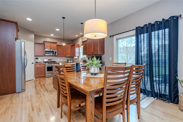 4208 SW Camden Ridge Drive, Ankeny, IA 50023