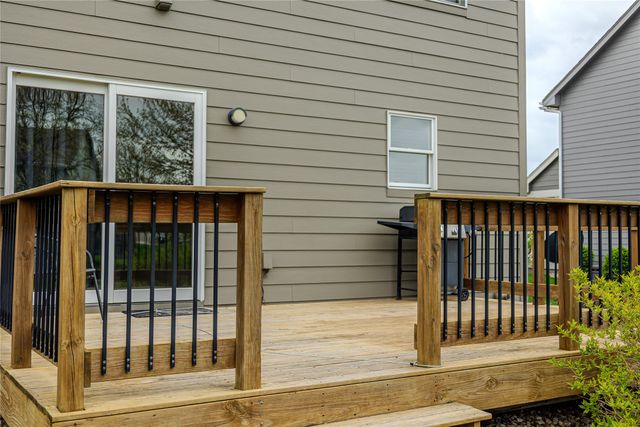 4208 SW Camden Ridge Drive, Ankeny, IA 50023