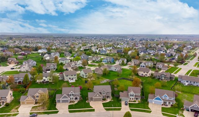 4208 SW Camden Ridge Drive, Ankeny, IA 50023