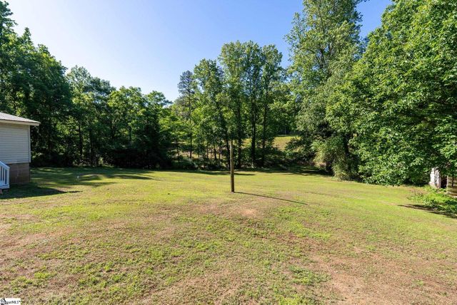 330 Fews Bridge Road, Taylors, SC 29687