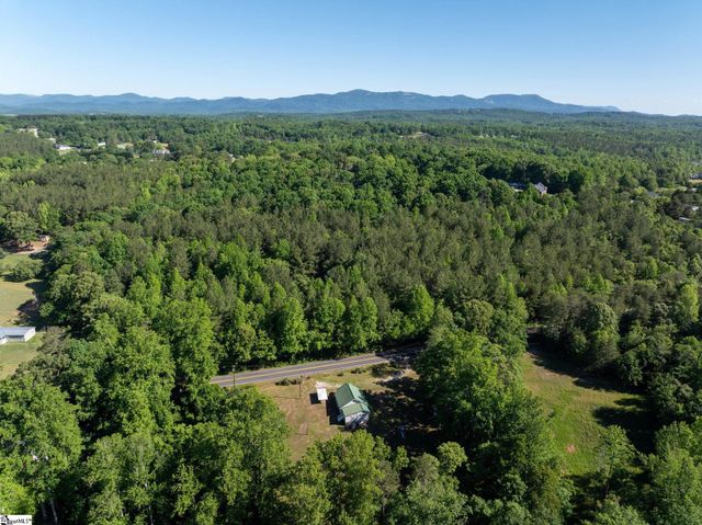330 Fews Bridge Road, Taylors, SC 29687