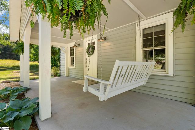 330 Fews Bridge Road, Taylors, SC 29687