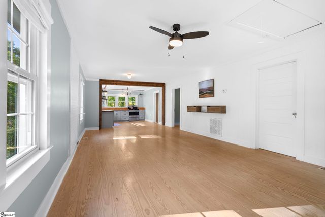 330 Fews Bridge Road, Taylors, SC 29687