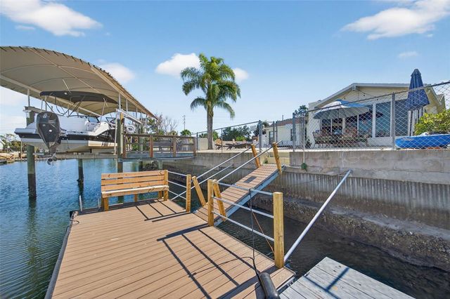 7623 MAKO DRIVE, Hudson, FL 34667