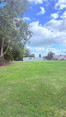 8015 S Huron River Drive, Berlin Charter Township, MI 48179