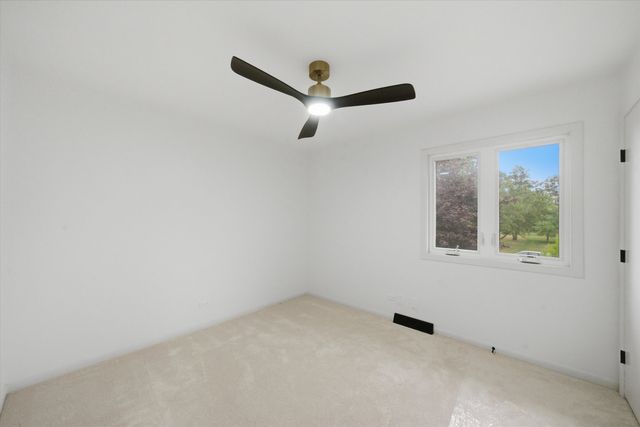518 Meadow Court, Winthrop Harbor, IL 60096
