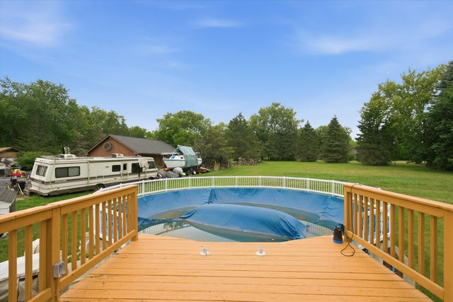 518 Meadow Court, Winthrop Harbor, IL 60096