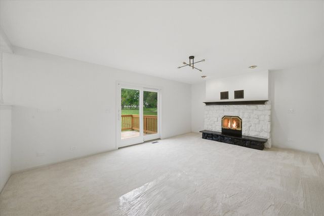 518 Meadow Court, Winthrop Harbor, IL 60096