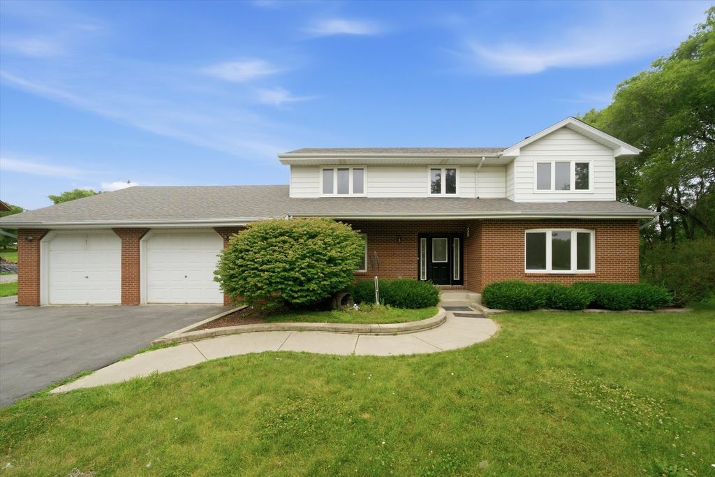 518 Meadow Court, Winthrop Harbor, IL 60096