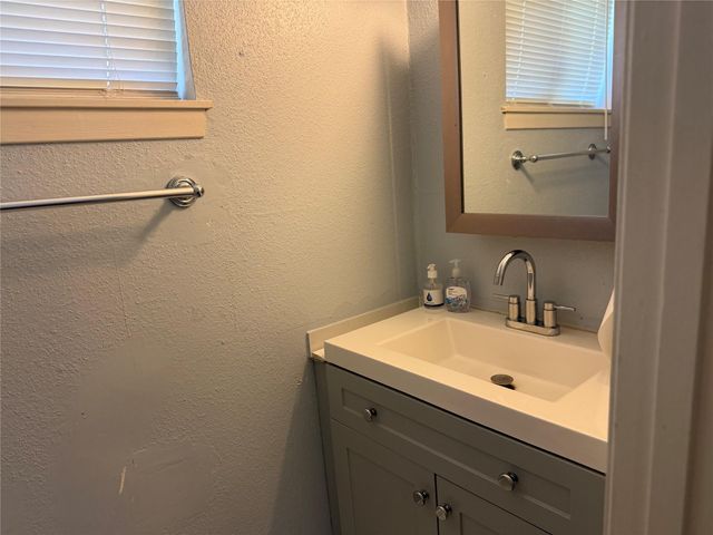 3122 Trail Lake Drive, Houston, TX 77045