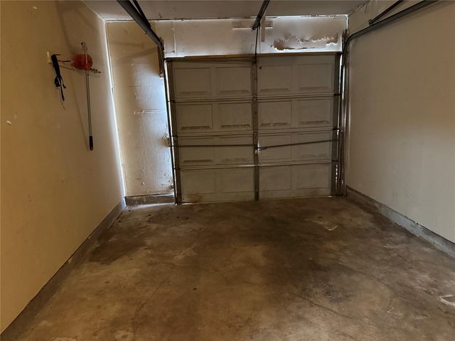 3122 Trail Lake Drive, Houston, TX 77045