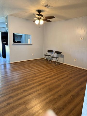 3122 Trail Lake Drive, Houston, TX 77045