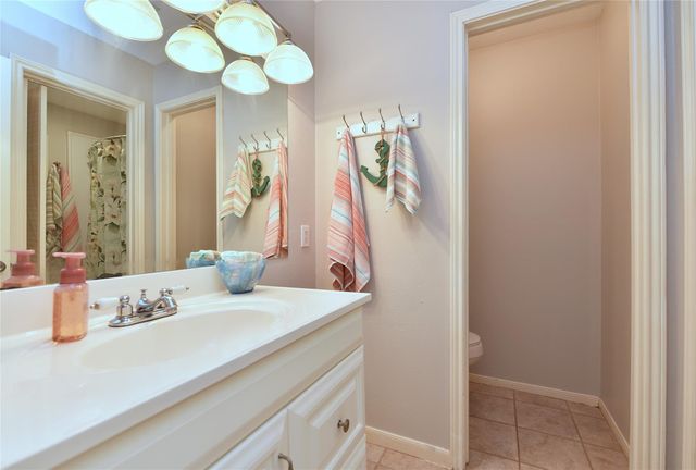 8409 Bayou Pine Court, Houston, TX 77040