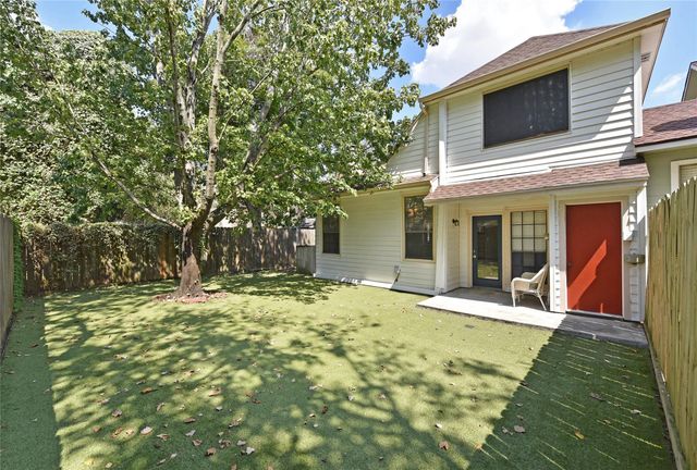 8409 Bayou Pine Court, Houston, TX 77040