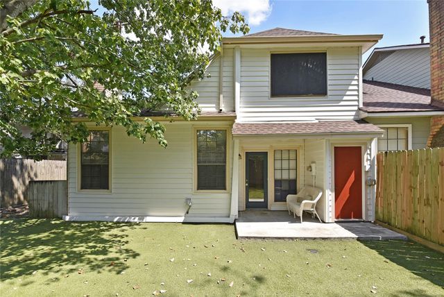 8409 Bayou Pine Court, Houston, TX 77040