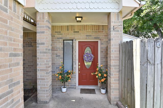 8409 Bayou Pine Court, Houston, TX 77040