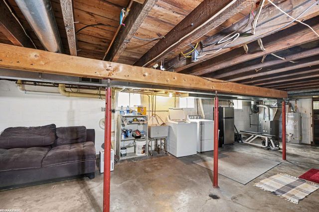425 E St Clair Street, Marine City, MI 48039