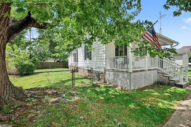 425 E St Clair Street, Marine City, MI 48039