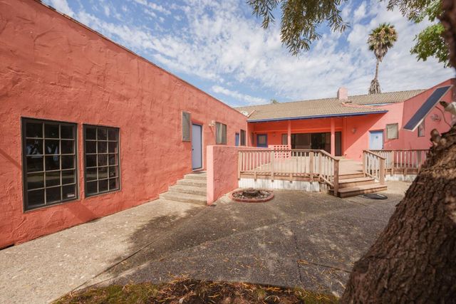 1352 River Road, Salinas, CA 93908