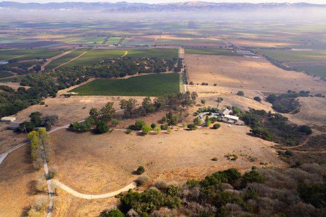 1352 River Road, Salinas, CA 93908