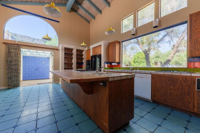 1352 River Road, Salinas, CA 93908