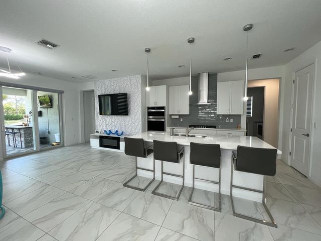 11365 SW Lyra Drive, Port St. Lucie, FL 34987