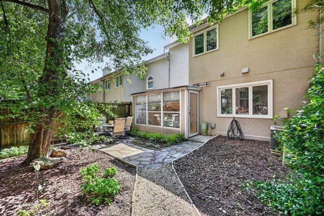 1158 Brookhaven Woods Court NE, Atlanta, GA 30319