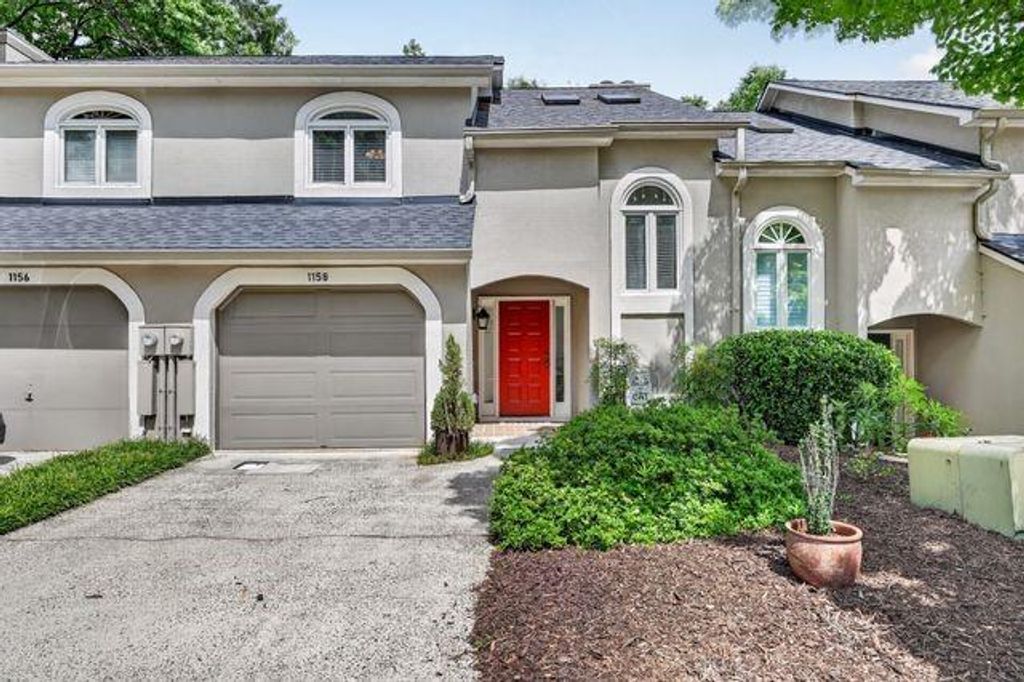 1158 Brookhaven Woods Court NE, Atlanta, GA 30319
