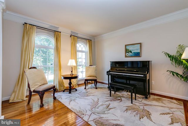 42463 PINE FOREST DR, Chantilly, VA 20152