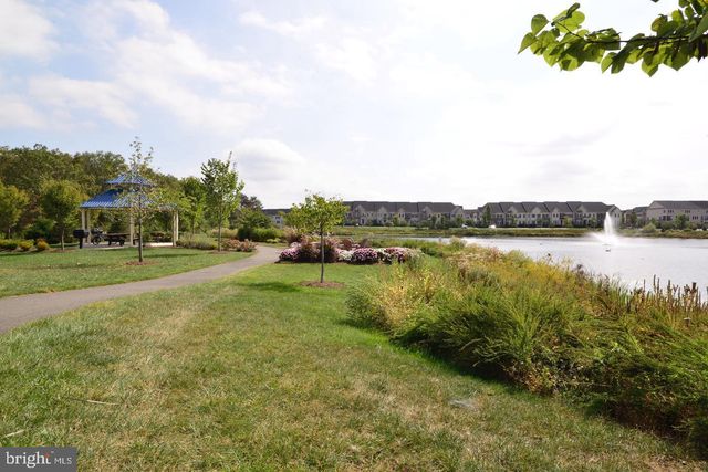 42463 PINE FOREST DR, Chantilly, VA 20152
