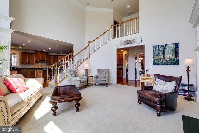 42463 PINE FOREST DR, Chantilly, VA 20152