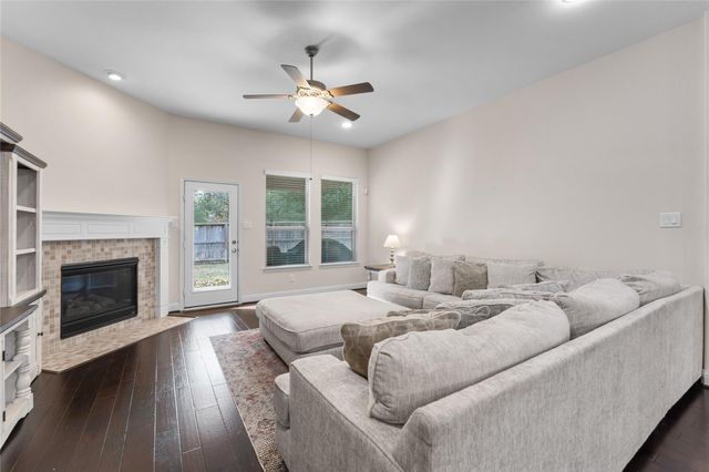 2606 Tacoma Springs Drive, Conroe, TX 77304