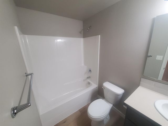 2129 W 23rd Avenue, Kennewick, WA 99336