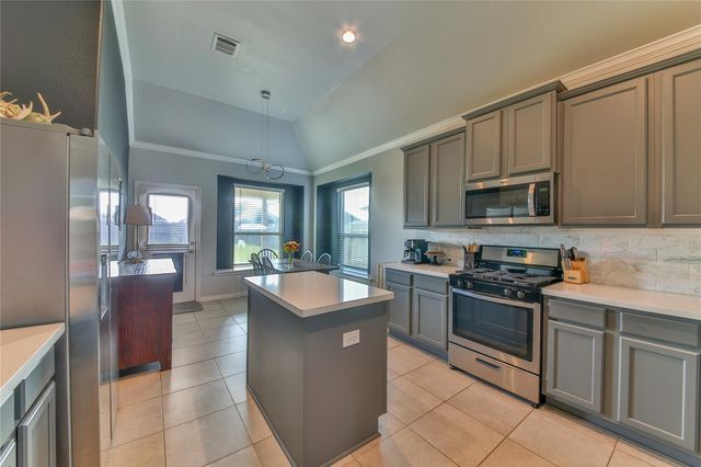 210 Brazos Drive, Baytown, TX 77523